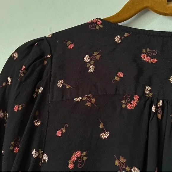 Madewell | Délicate Wrap  Blouse - Picture 3 of 8